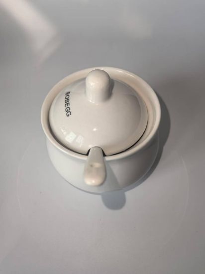 图片 Salt and pepper shakers