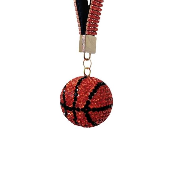 图片 Creative cute diamond basketball car keychain women's bag pendant metal key chain ring cartoon gift