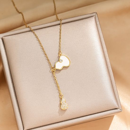 图片 Real gold electroplated tassel gourd series titanium steel necklace for women fashion versatile internet celebrity popular collarbone chain jewelry wholesale